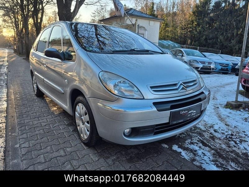 Grau Gebraucht 2004 Citroën Xsara Exclusive Van / Kleinbus | 2.999 € (Teuer) - Bild 1/4