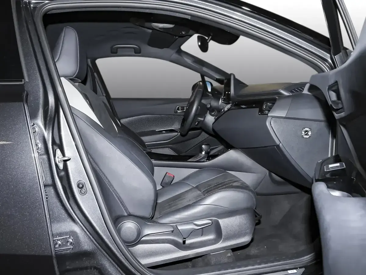 Gebraucht Toyota C-HR Sport 184 PS (135 kW) 2023 Grey metallic SUV