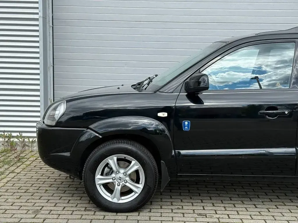 Gebraucht Hyundai Tucson 141 PS (103 kW) 2006 Schwarz SUV