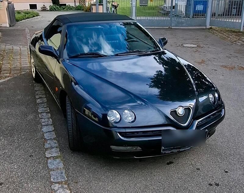 Schwarz Gebraucht 2000 Alfa Romeo Spider Cabrio | 2.300 € - Bild 1/4