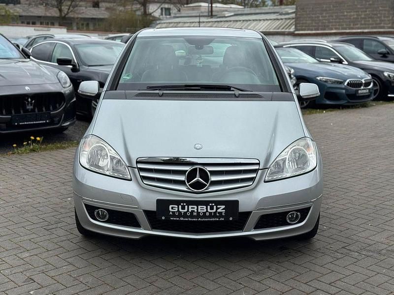 Gebraucht Mercedes A160 82 PS (60 kW) 2010 Silber Limousine