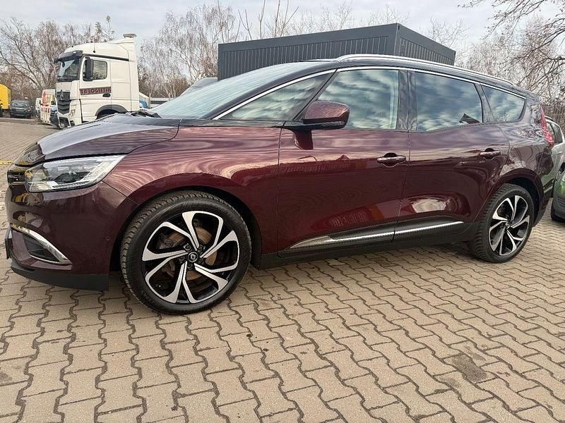 Rot Gebraucht 2021 Renault Scénic IV Black Edition Van / Kleinbus | 19.400 € (Fairer Preis) - Bild 1/4