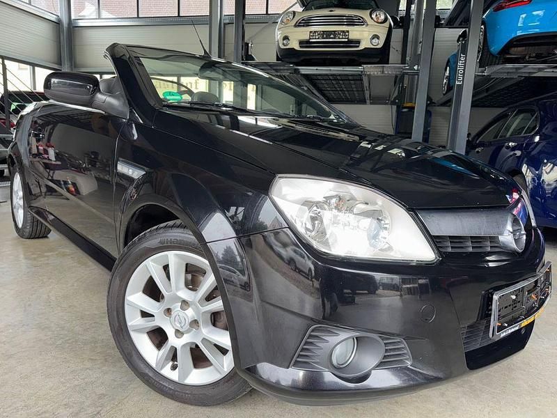 Schwarz Gebraucht 2006 Opel Tigra Sport Cabrio | 1.490 € (Guter Preis) - Bild 1/4