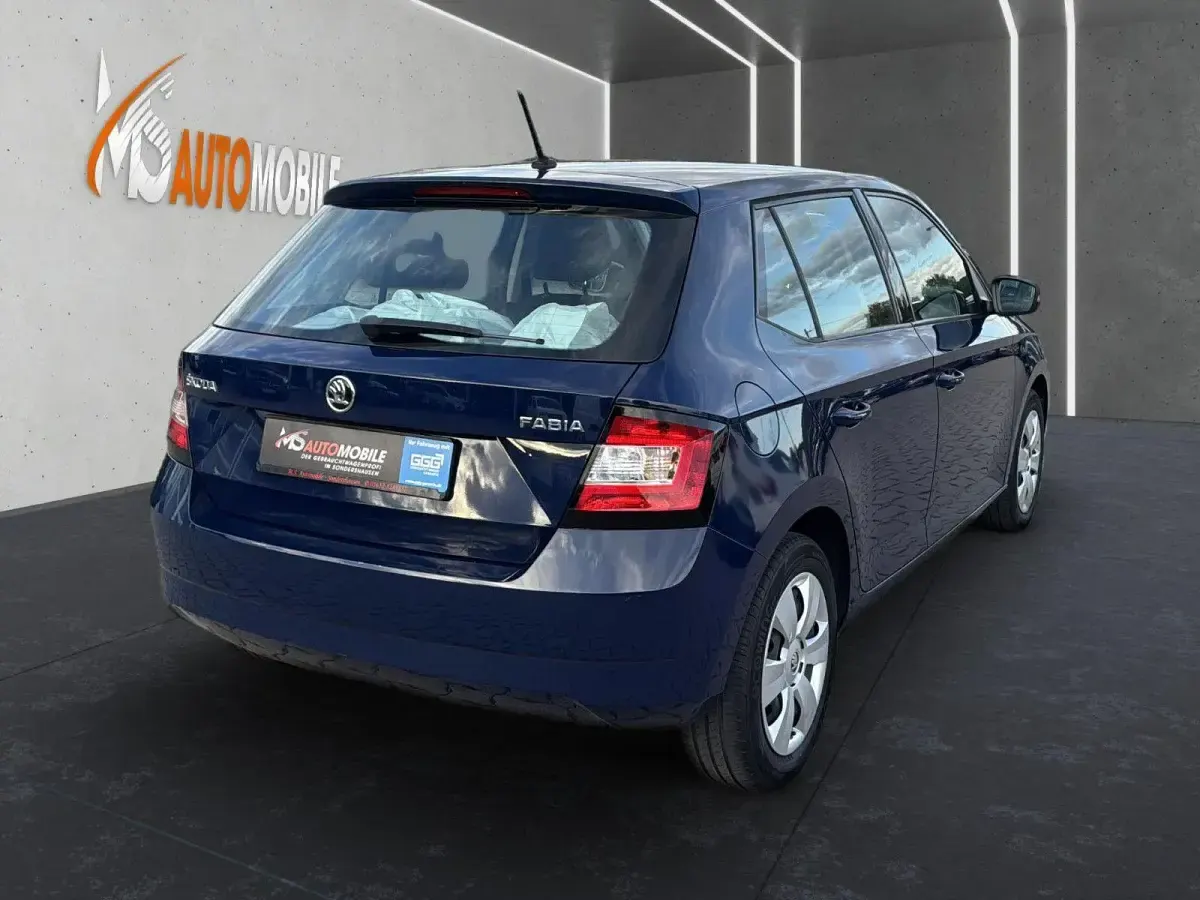 Gebraucht Skoda Fabia Cool Edition 75 PS (55 kW) 2016 Blau Kleinwagen