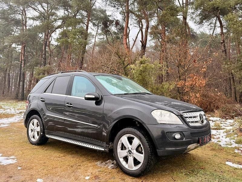 Schwarz Gebraucht 2008 Mercedes ML350 SUV | 5.595 € (Superpreis) - Bild 1/4
