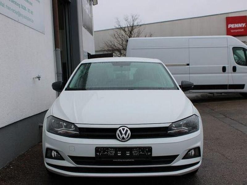 Gebraucht VW Polo Trendline 92 PS (67 kW) 2018 Weiß Kleinwagen