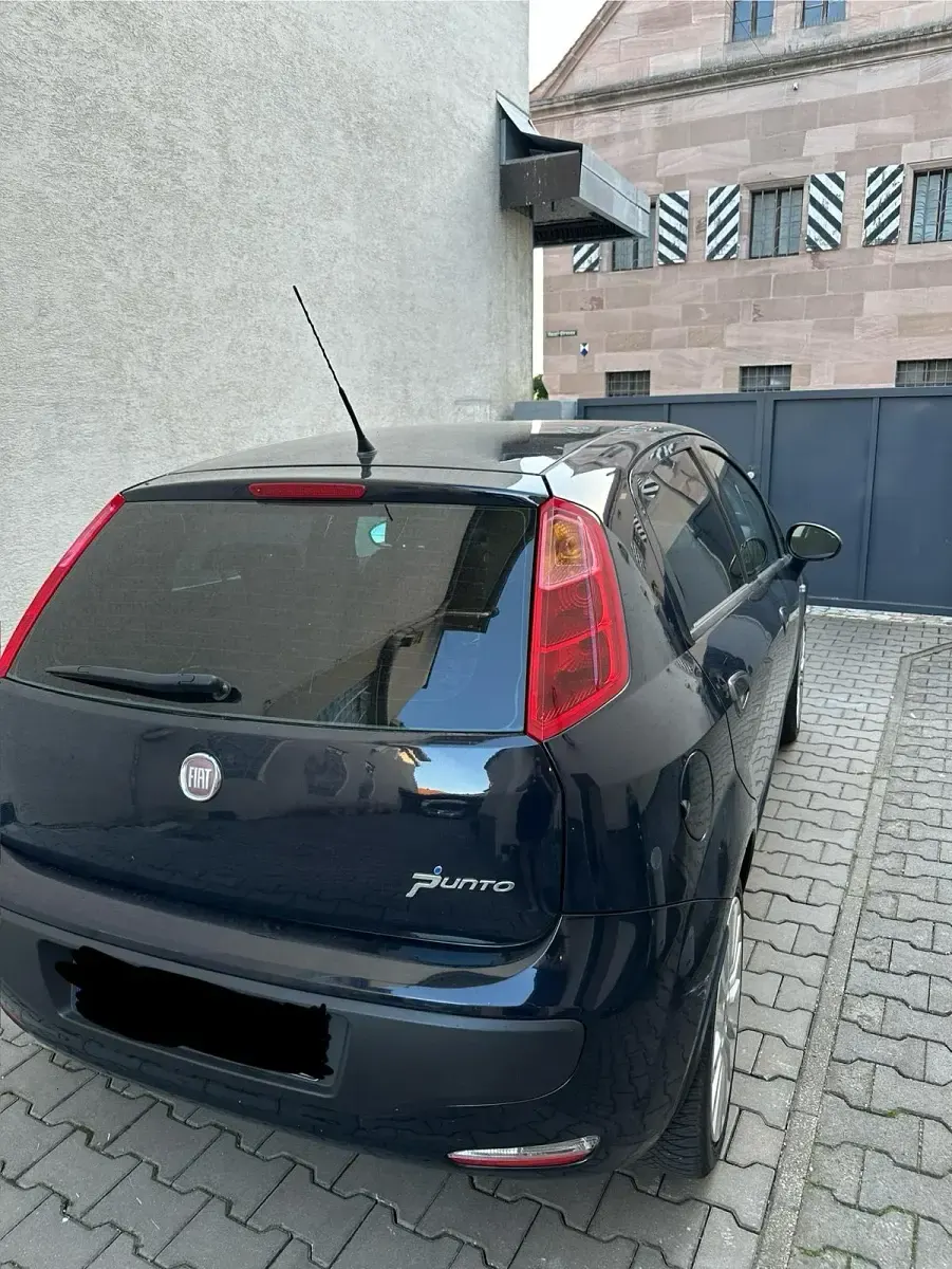 Gebraucht Fiat Punto 62 PS (45 kW) 2009 Blau Kleinwagen
