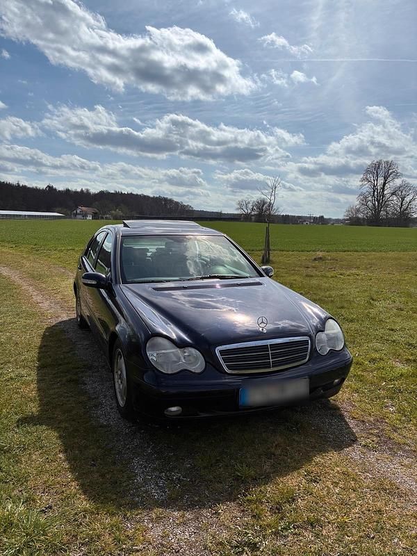 Gebraucht Mercedes C200 163 PS (119 kW) 2000 Blau Limousine