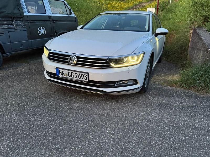 Gebraucht VW Passat Highline 190 PS (139 kW) 2015 Weiß Limousine