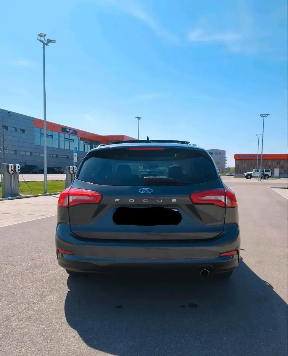 Używany Ford Focus Titanium 155 KM (114 kW) 2019 Szary Kombi
