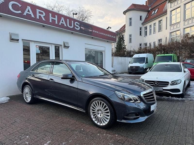 Gebraucht Mercedes E220 Elegance 170 PS (125 kW) 2014 Tenoritgrau Limousine