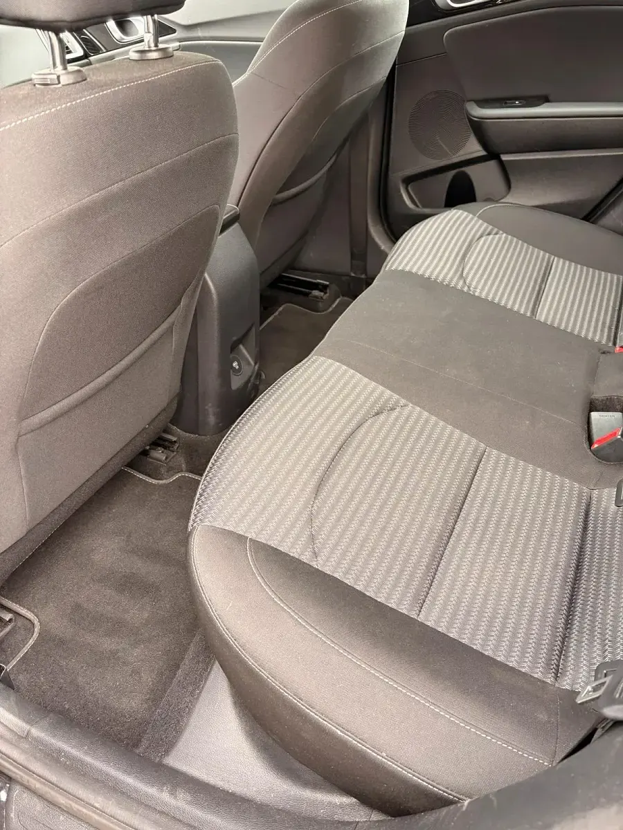 Gebraucht Kia Ceed 120 PS (88 kW) 2024 Schwarz Kleinwagen
