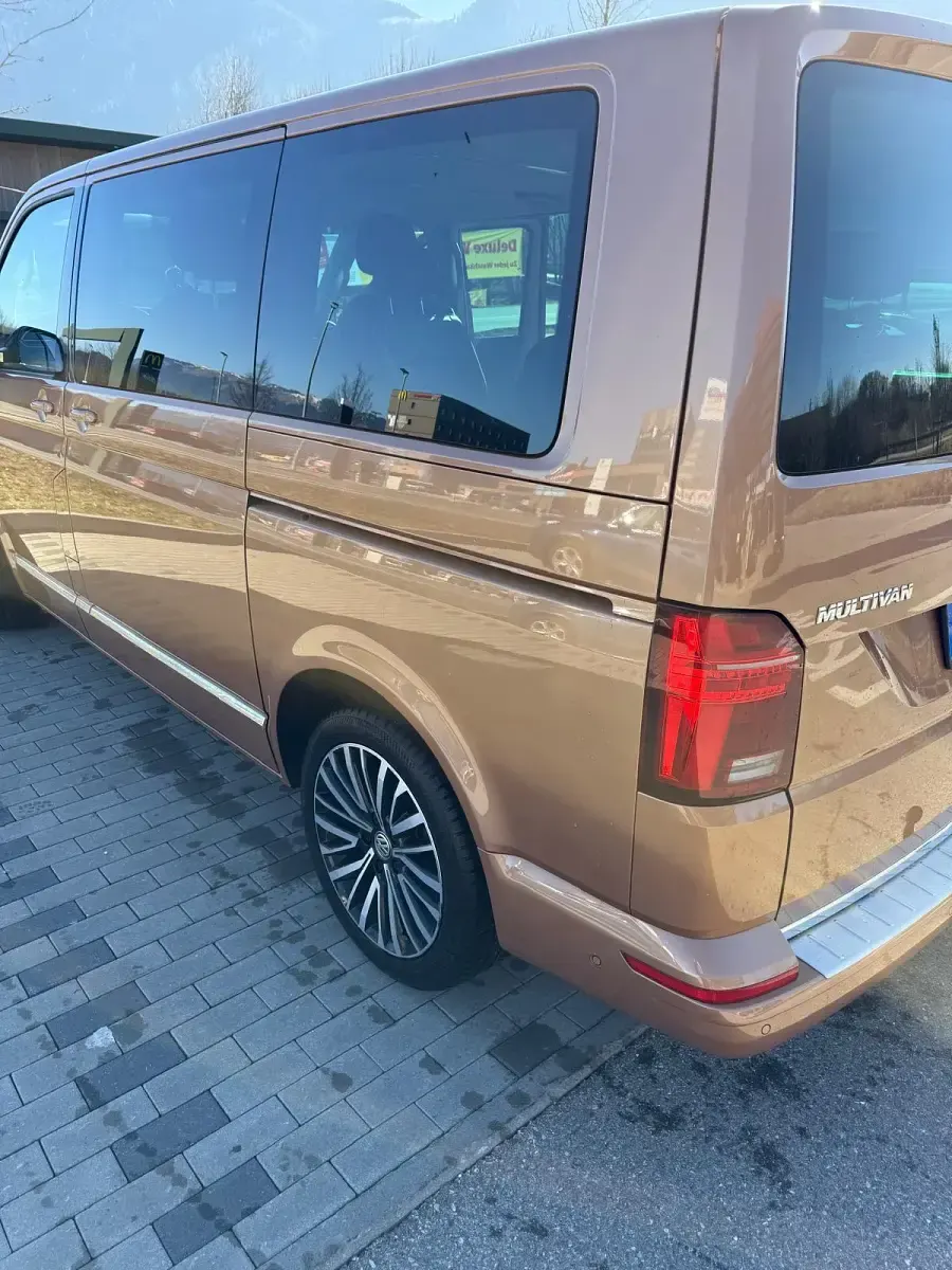 Gebraucht VW T6.1 Highline 199 PS (146 kW) 2020 Braun Van