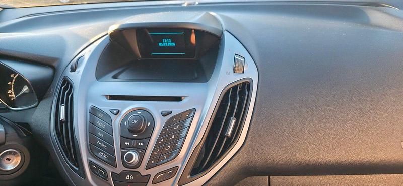 Second-hand Ford B-MAX SYNC Edition 95 CP (69 kW) 2013 Negru Monovolum