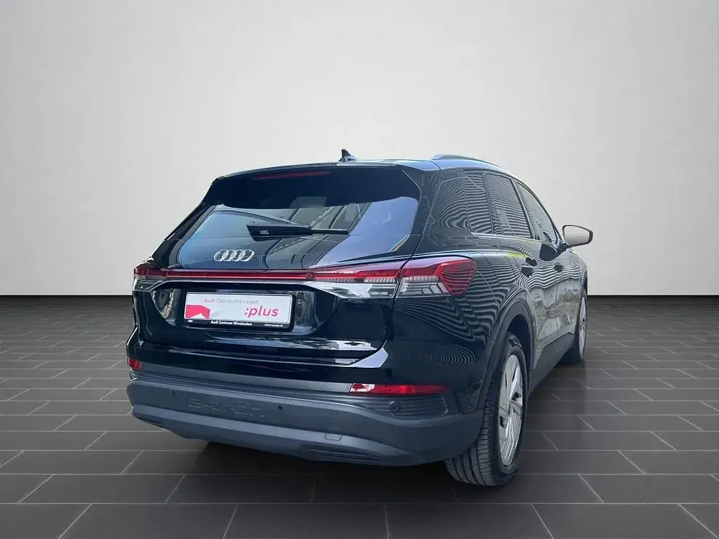 Second-hand Audi Q4 e-tron Ambiente 210 kW (286 CP) 2025 Negru SUV
