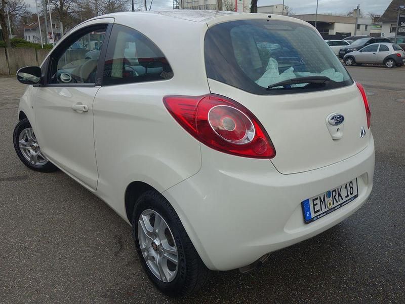Gebraucht Ford Ka Trend 69 PS (50 kW) 2011 Weiß Kleinwagen