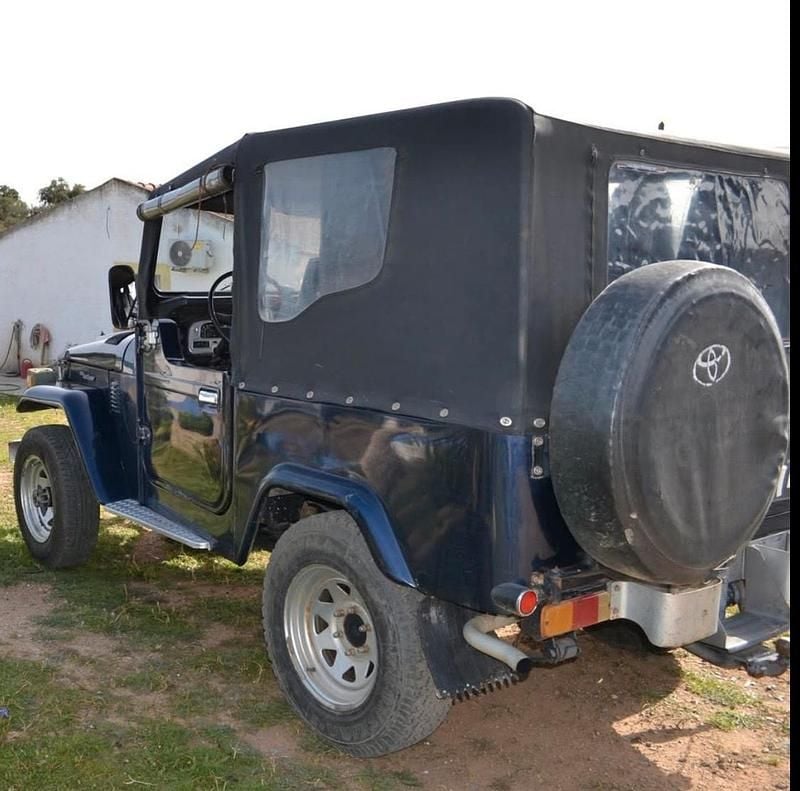 Gebraucht Toyota Land Cruiser 76 PS (55 kW) 1984 Blau Cabrio