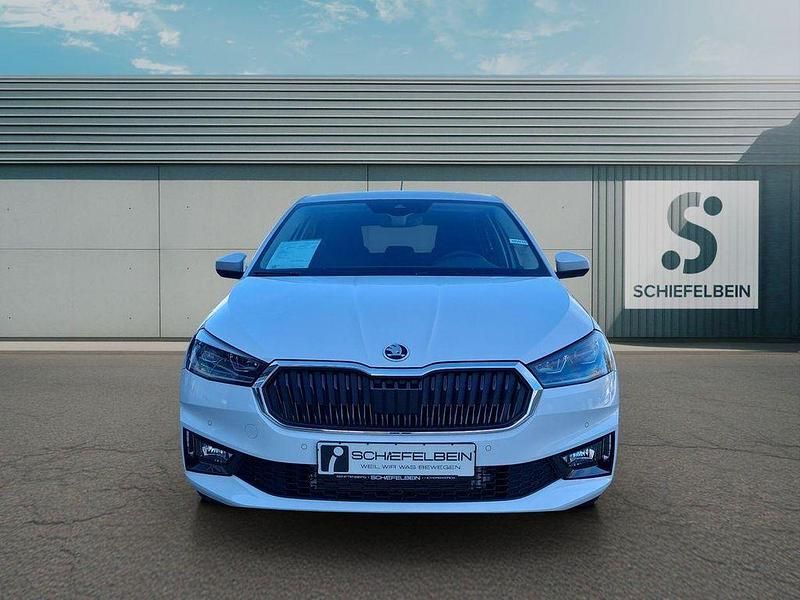 Neu Skoda Fabia Tour 116 PS (85 kW) 2025 Moonweiss metallic Kleinwagen