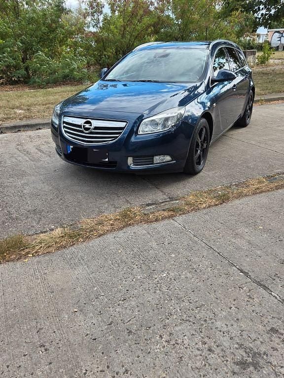 Blau Gebraucht 2012 Opel Insignia Edition Kombi | 3.700 € (Fairer Preis) - Bild 1/4