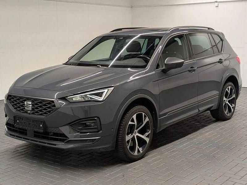 Grau (delfingrau) Gebraucht 2022 Seat Tarraco 4Drive SUV | 37.980 € (Etwas zu teuer) - Bild 1/4