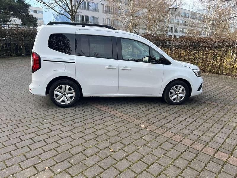 Gebraucht Renault Kangoo Intens 95 PS (69 kW) 2022 Weiß Van / Kleinbus