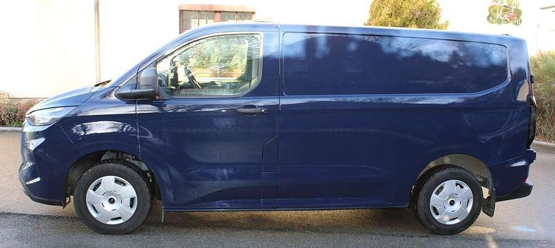 Gebraucht Ford Transit Custom Trend 136 PS (100 kW) 2023 Blazerblau Van / Kleinbus