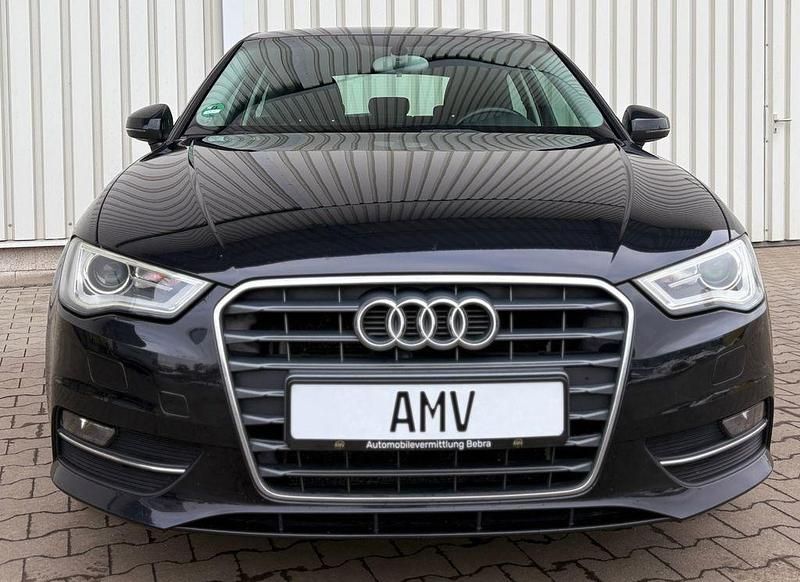 Gebraucht Audi A3 Attraction 122 PS (89 kW) 2014 Schwarz Kleinwagen