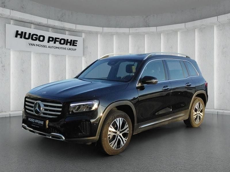 Kosmosschwarz metalliclack Gebraucht 2025 Mercedes GLB200 Progressive SUV | 39.990 € (Fairer Preis) - Bild 1/4