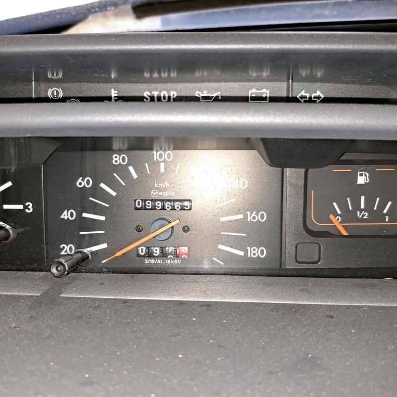 Gebraucht Peugeot 205 60 PS (44 kW) 1993 Rot Kleinwagen