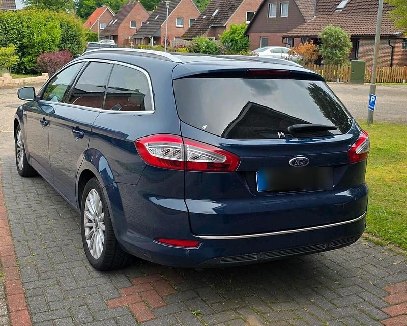 Blau Gebraucht 2014 Ford Mondeo Business Edition Kombi | 7.899 € (Etwas zu teuer) - Bild 1/4