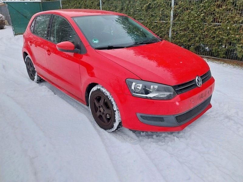 Rot Gebraucht 2011 VW Polo Kleinwagen | 2.500 € (Superpreis) - Bild 1/4