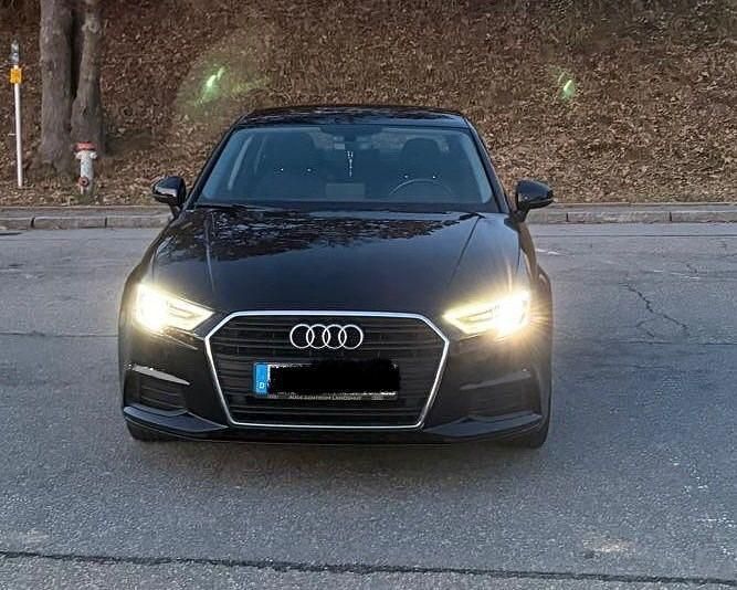 Gebraucht Audi A3 Design 116 PS (85 kW) 2018 Schwarz Limousine