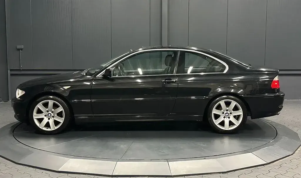 Używany BMW 320 Performance 170 KM (125 kW) 2003 Czarny Coupe