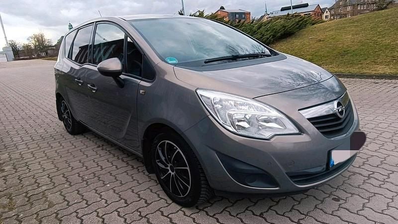 Gebraucht Opel Meriva Edition 101 PS (74 kW) 2010 Grau Van / Kleinbus