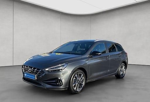 Gebraucht Hyundai i30 Trend 159 PS (116 kW) 2024 Rot Kombi