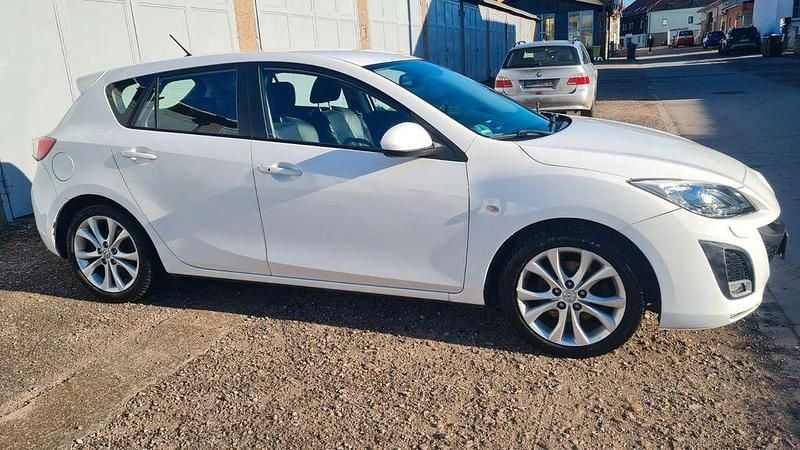 Gebraucht Mazda 3 Edition 150 PS (110 kW) 2011 Weiß Limousine