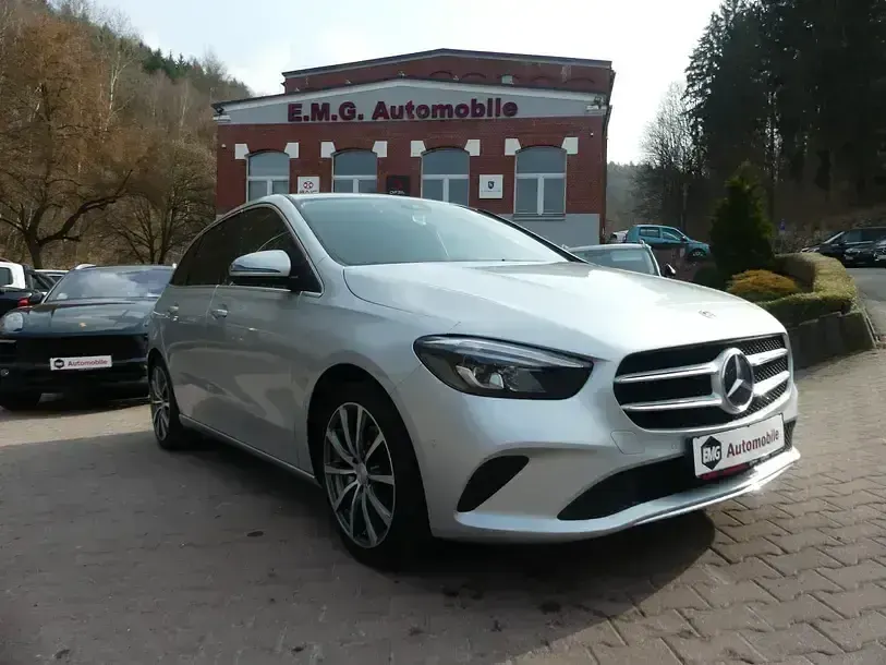 Second-hand Mercedes B220 190 CP (139 kW) 2019 Argintiu Monovolum