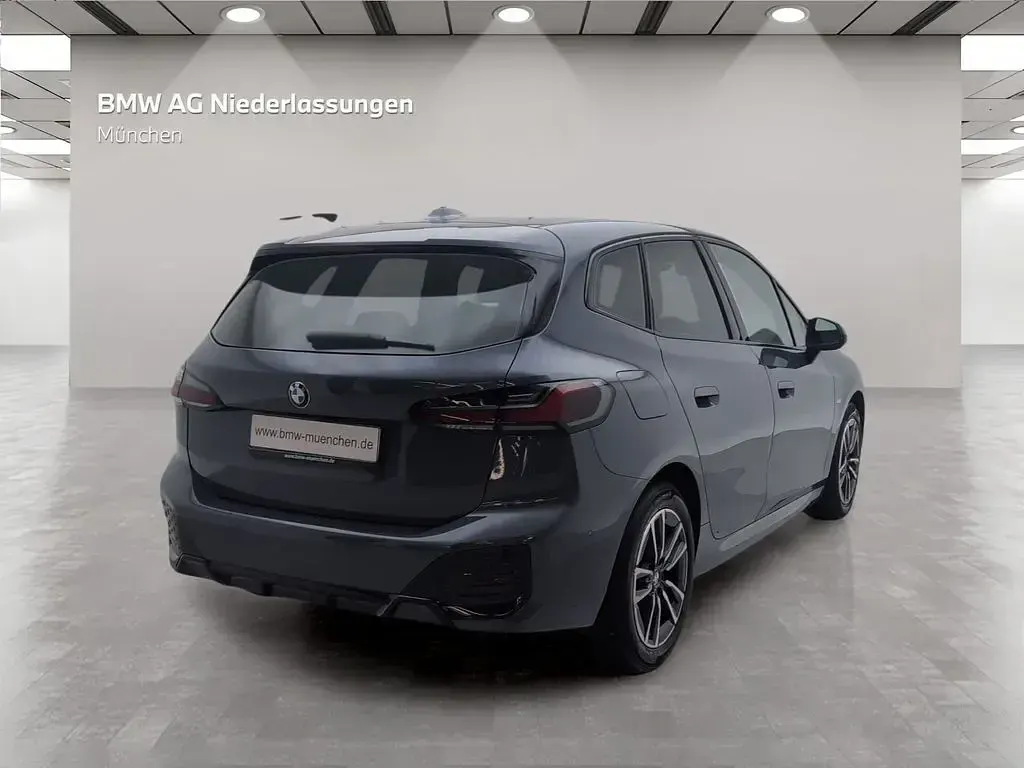 Gebraucht BMW 223 Active Tourer M Sport 204 PS (150 kW) 2023 Grau Van / Kleinbus
