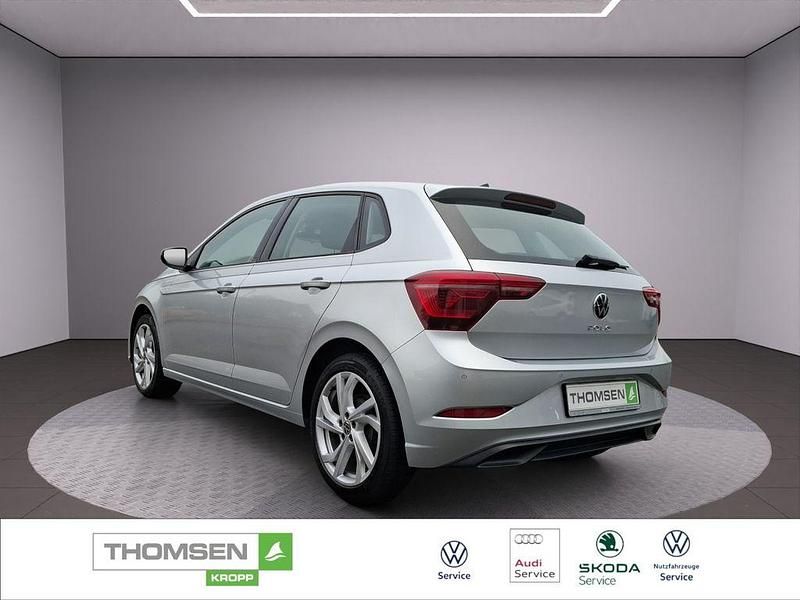 Gebraucht VW Polo Style 95 PS (69 kW) 2023 Silber Limousine