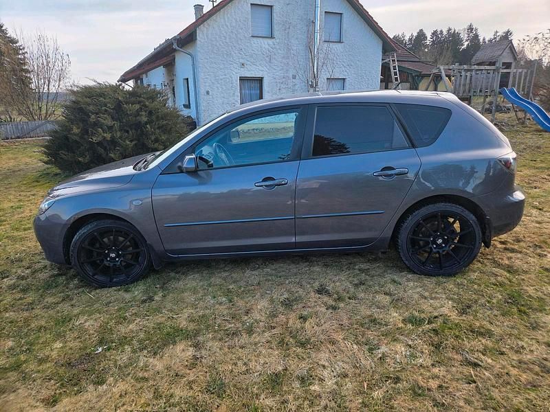 Gebraucht Mazda 3 109 PS (80 kW) 2006 Grau Limousine