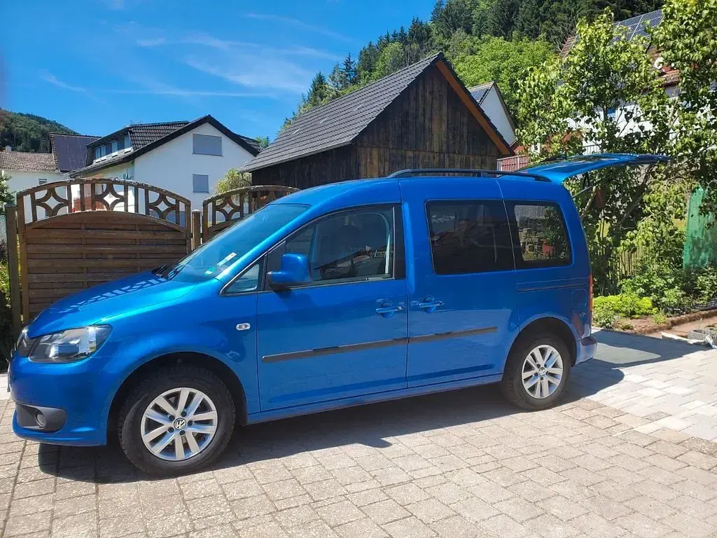 Gebraucht VW Caddy 105 PS (77 kW) 2012 Blau Van / Kleinbus