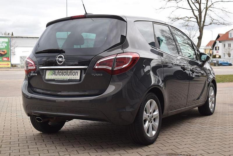 Gebraucht Opel Meriva Innovation 140 PS (102 kW) 2016 Silber Van / Kleinbus