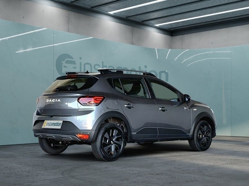 Gebraucht Dacia Sandero Expression 91 PS (66 kW) 2024 Grau Kleinwagen