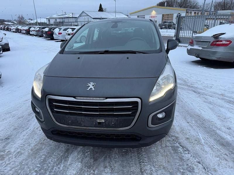 Grau Gebraucht 2014 Peugeot 3008 Active Limousine | 3.900 € (Fairer Preis) - Bild 1/4