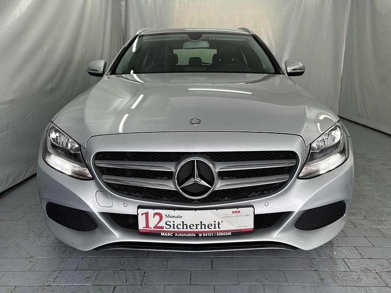Gebraucht Mercedes C220 170 PS (125 kW) 2016 Iridiumsilber  metalliclack Kombi