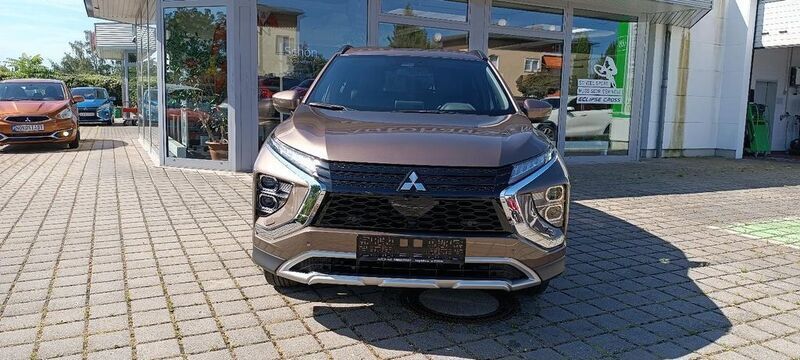 Gebraucht Mitsubishi Eclipse Cross Plus 98 PS (72 kW) 2024 Braun SUV