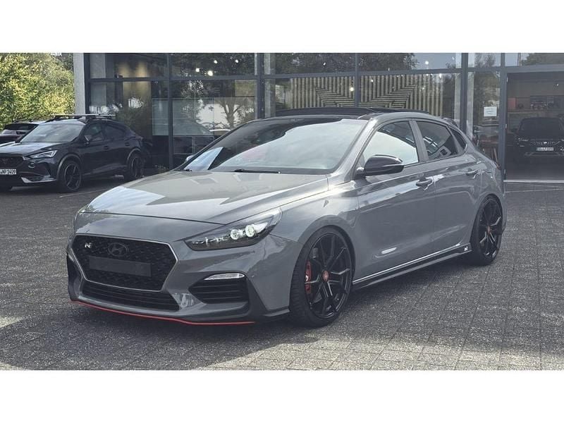 Shadow grey / sol Gebraucht 2019 Hyundai i30 N Performance Limousine | 24.990 € (Fairer Preis) - Bild 1/4