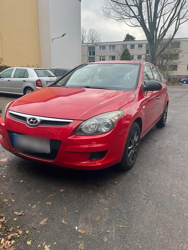 Gebraucht Hyundai i30 Edition+ 109 PS (80 kW) 2009 Rot Kleinwagen