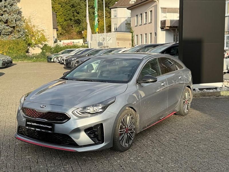 Silber Gebraucht 2021 Kia ProCeed Kleinwagen | 25.990 € (Fairer Preis) - Bild 1/4