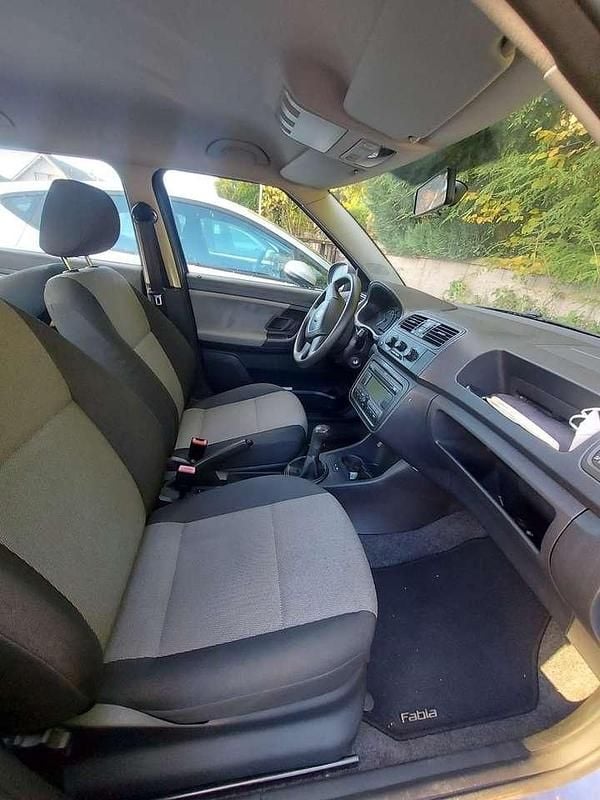 Gebraucht Skoda Fabia 60 PS (44 kW) 2009 Blau Limousine